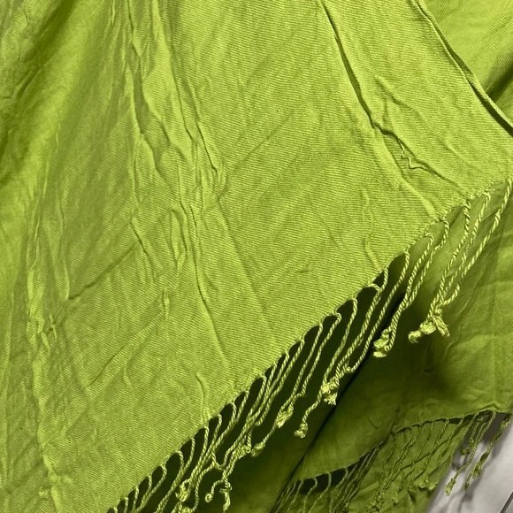 Pashmina Scarf Wrap Shawl Coverup by BIJOUX TERNER Bright Green 72 x 32 inches - Picture 10 of 14